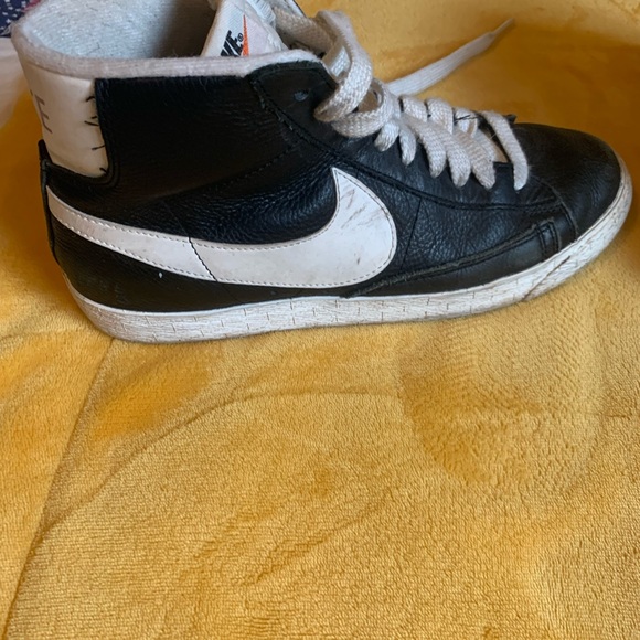 Nike Blazer size 9 - Picture 2 of 5